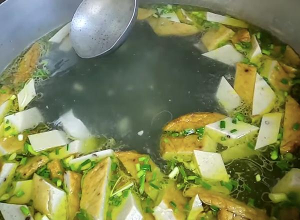 Cách nấu bún chả cá Nha Trang